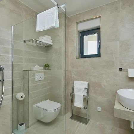 Luxury Mi * Brsečine